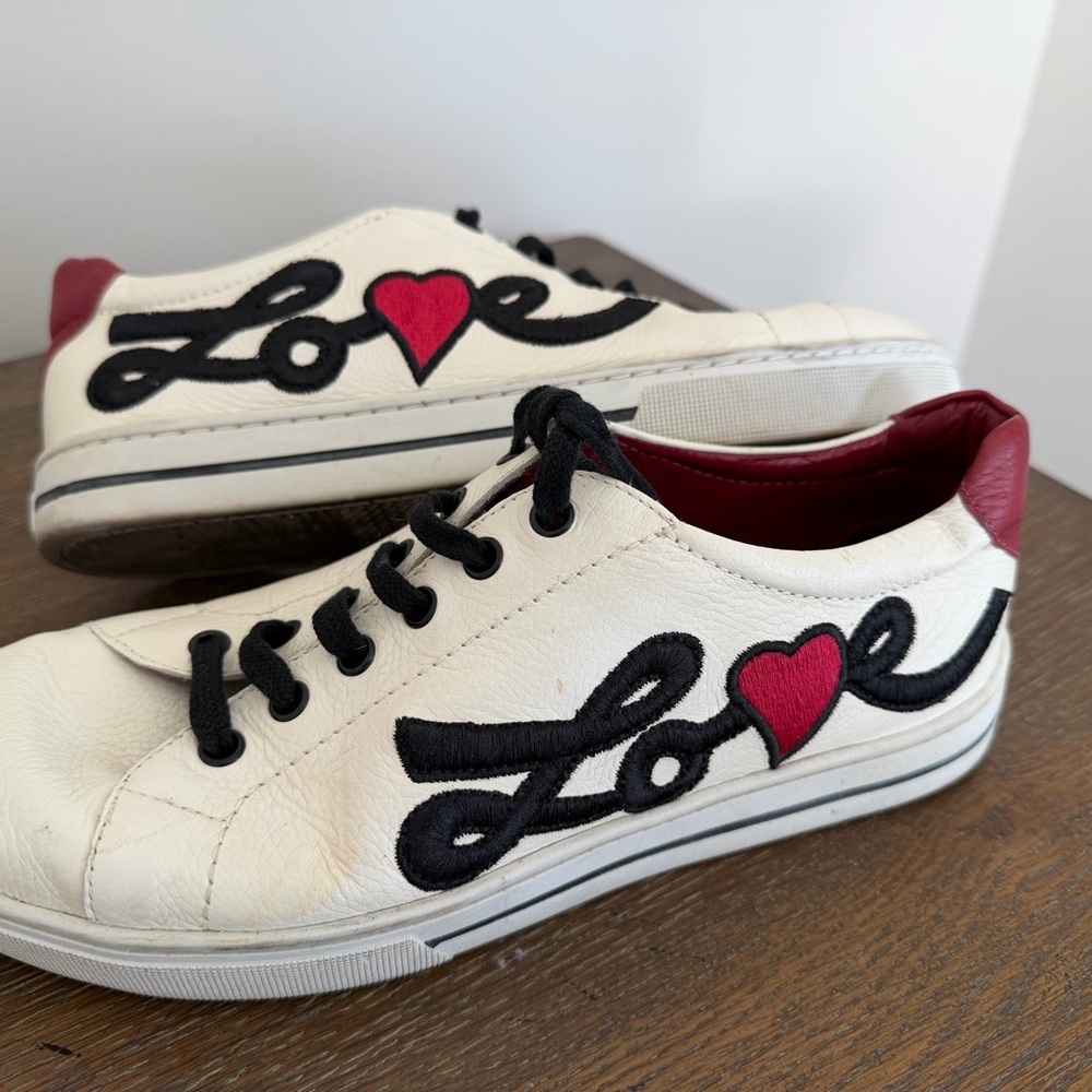 Brighton Love me white Leather Sneakers w Hearts in a 9 - Picture 2 of 15